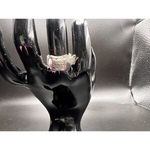 Adjustable Mesh Ring